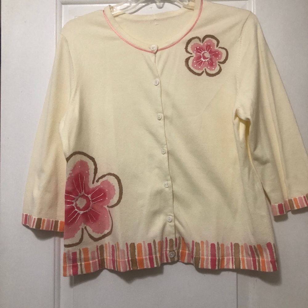 Cream Cardigan with Pink Floral Appliqué size M - Picture 2 of 7